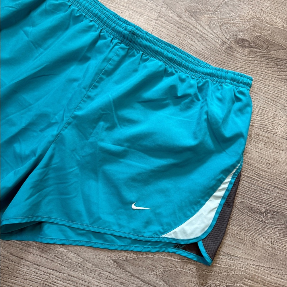 •NIKE• RUNNING SHORTS - Picture 2 of 6